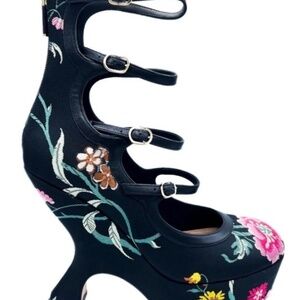 Dior 2023 Buckled Mary Jane Floral Petites Fleurs Embroidered Platform Heels